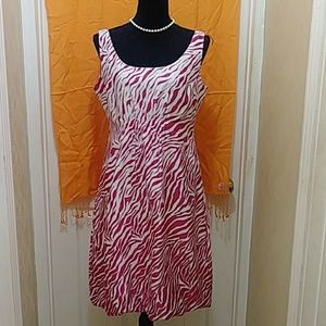 Attention. Fuschia & White Dress Sz12